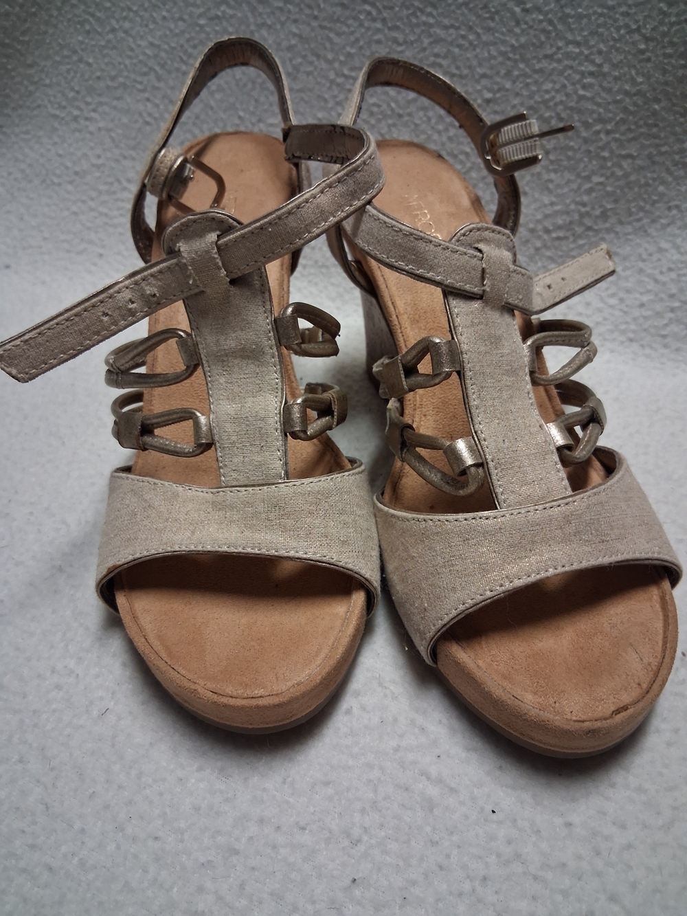 AEROSOLES Light Beige T-Strap Casual Sandals
